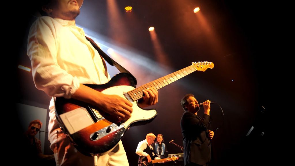 lead guitar player and lead singer live professional photographer sunshine coast and music video production